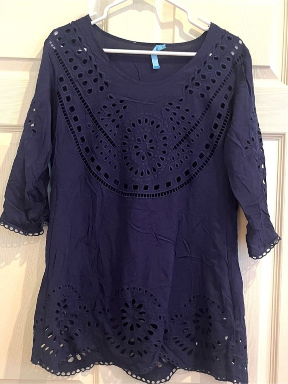 SOLITAIRE SWIM  Navy Eyelet Lace Detail Coverup